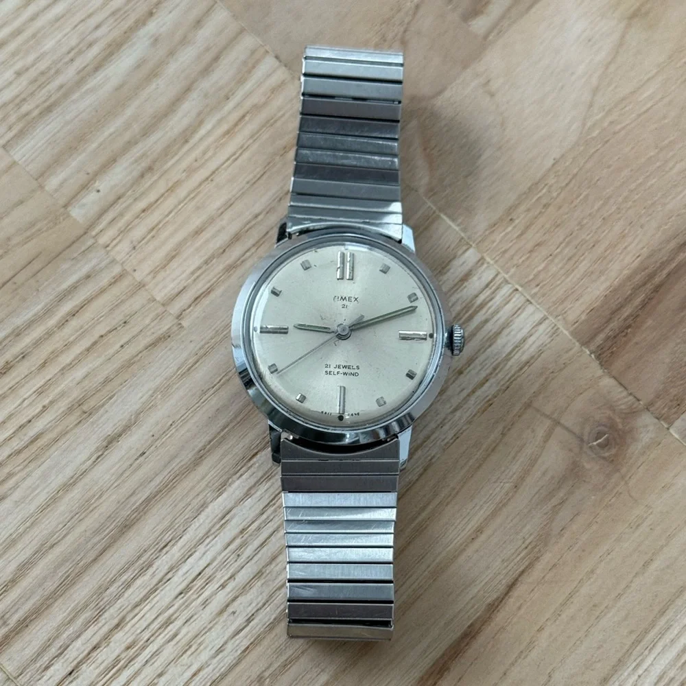 Timex 1968 Prestige 21 Jewels Self-Winding Vintage Watch Stainless Bracelet
